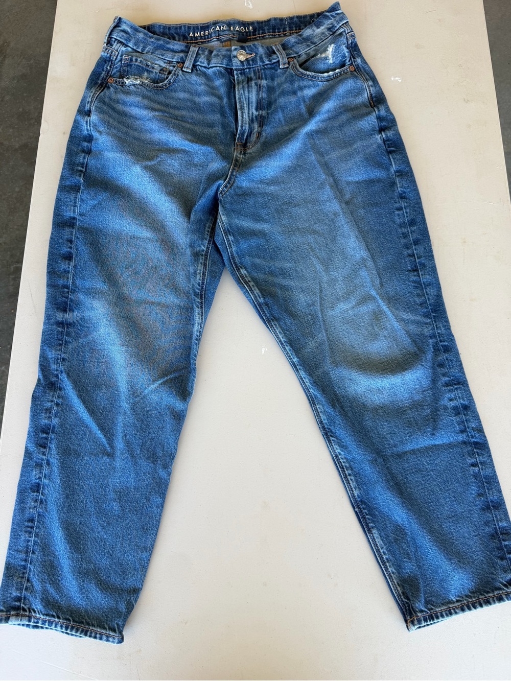 American Eagle Outfitters Mom Jeans